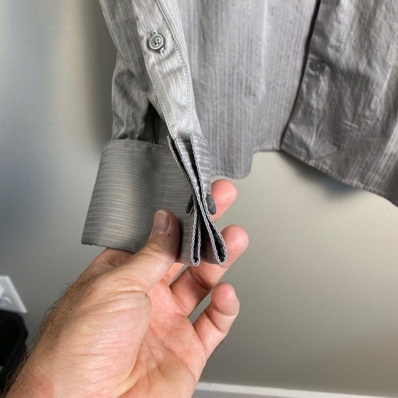 Calvin Klein Men's Silver/Gray Fine Textured Striped LS Button Up Dress Shirt XL - Picture 3 of 14